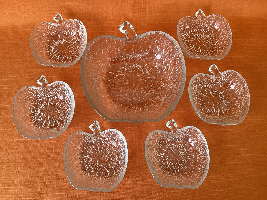 1970s Italian Covetro Glass Apple Dishes set of 7, 1970s Apple Dishes