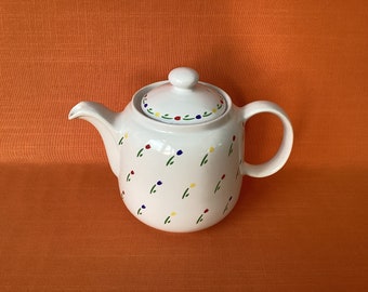 1980s Sadler Teapot: Retro Tulip Design, Primary Colors, 2 Pint