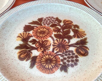 1970s Poole Pottery Tea Plates - Thistlewood Floral Pattern (set