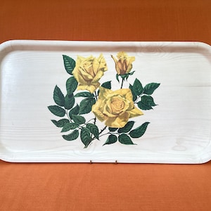 Vintage melamine Thetford tray, vintage 23” tray, large melamine tray made by Thetford, retro drinks tray with a floral design, yellow roses