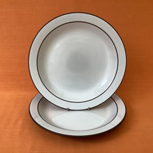 1970s Hornsea Charisma dinner plates, Hornsea plates, retro Hornsea pottery, Hornsea Charisma plates, Hornsea dinner plates, 9.75” diameter