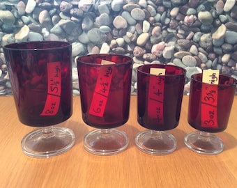 Selection of Luminarc red glasses in 4 different sizes, retro Luminarc glasses, Luminarc wine glasses, Luminarc Cavalier ruby red, JC Durand