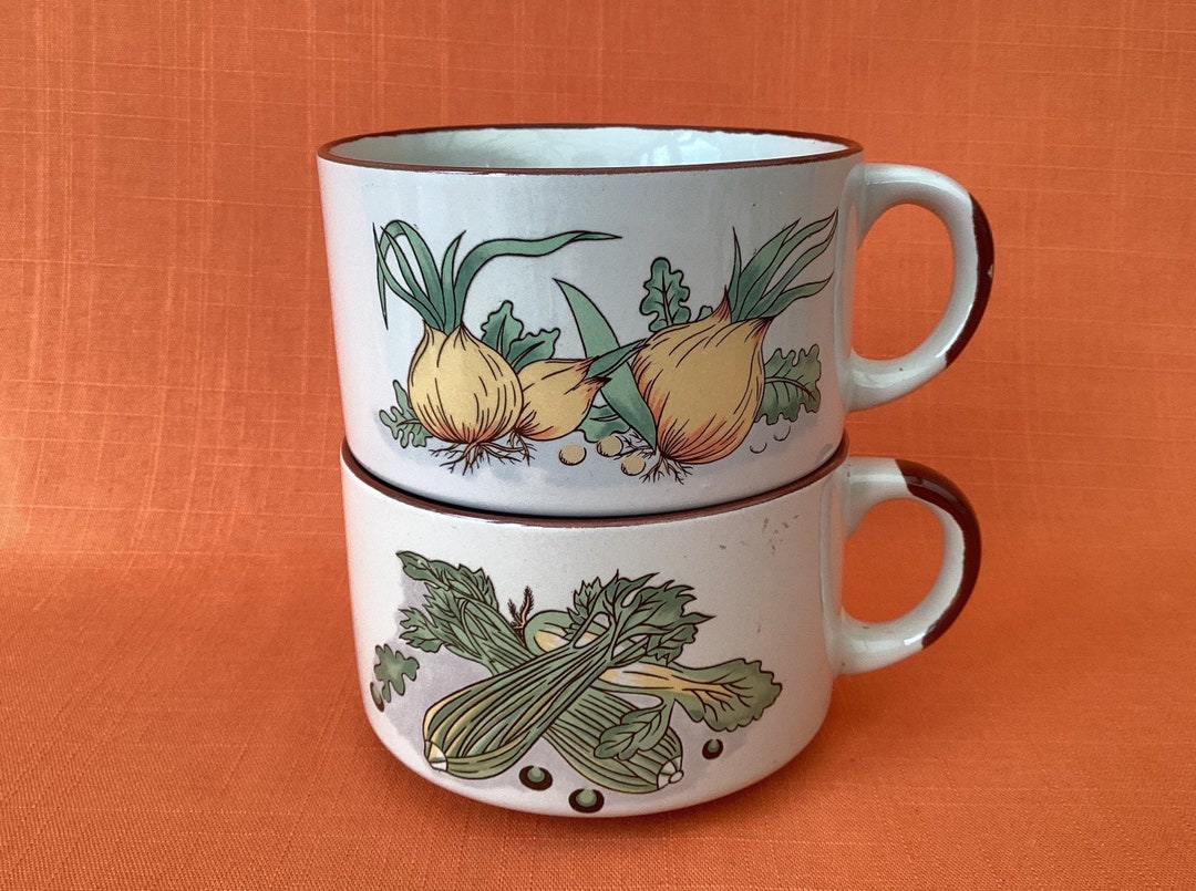 栗山園オンライン通販部 / 新品 色絵寒牡丹茶碗 中村能久