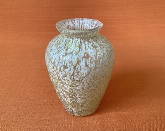 Vase en verre émaillé jaune : vase texturé rétro
