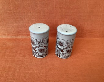 1970s Hornsea Cornrose salt and pepper shakers, 1970s Hornsea Cornrose salt & pepper pots, retro Hornsea condiments, Lancaster Vitramic