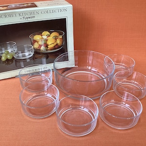 1980s boxed set of 7 Rayware Italian glass dessert bowls, Rayware glass sundae dishes, ice cream dishes, retro trifle bowl and sundae dishes
