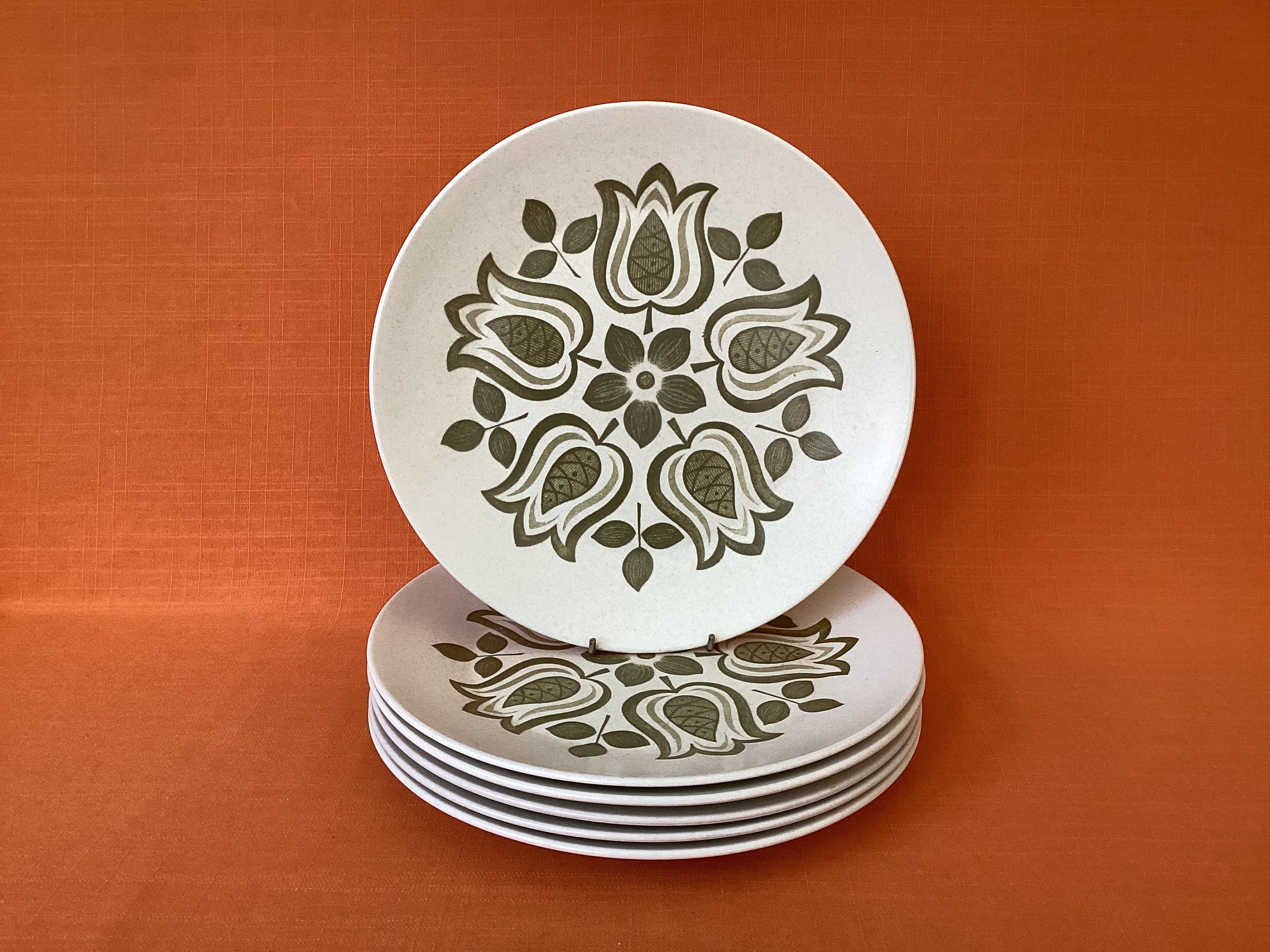 J&G Meakin Maidstone Dinner Plates 10”, Tulip Time, 1960s Set of 6