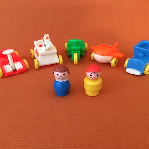 Vintage Fisher Price Play Family Little Riders #656, COMPLETE set #656 of Play Family vehicles, Fisher Price Little People Patty & Butch