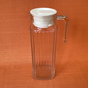 1970s Luminarc/Arcoroc glass jug, white lid, Arcoroc fridge jug, 2 pint (1 litre) glass jug, Quadro glass jug, retro glass water jug