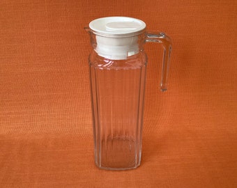 1970s Luminarc/Arcoroc glass jug, white lid, Arcoroc fluted glass jug, 2 pint (1 litre) glass jug, Quadro glass jug, retro glass water jug