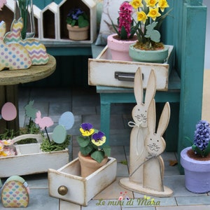 KIT 2 Osterhasen, Dekorationen für Puppenhaus im Maßstab 1:12 – Zubehör für Puppenhaus – Puppenhäuser Miniatur