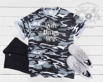 Camo camisa Mockup, camuflaje camiseta mock Up, camiseta camisa de la foto, camisa de la camiseta gris mock-up flat lay jpeg