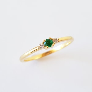 Round Cut Emerald Ring with Diamonds, Genuine Emerald Ring, Emerald Engagement Ring, May Birthstone Ring, Dainty Emerald Ring