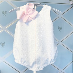 Baby romper Sunsuit maat 3M 6M  witte katoenen lente Sumer Easter playsuit
