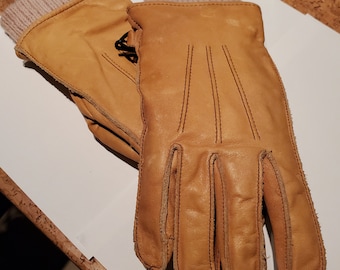 Magnifiques gants en cuir marron clair à bords rugueux avec doublure amovible. Taille XL pour femme : taille grand. Bon état