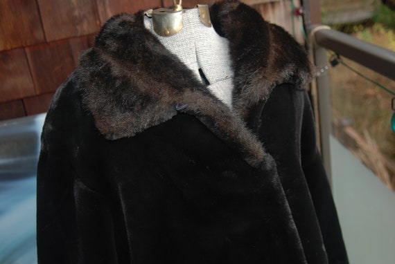 Vintage 90’s Faux Fur, Styled for a 50s look, sz … - image 1