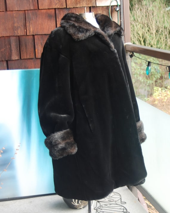 Vintage 90’s Faux Fur, Styled for a 50s look, sz … - image 2