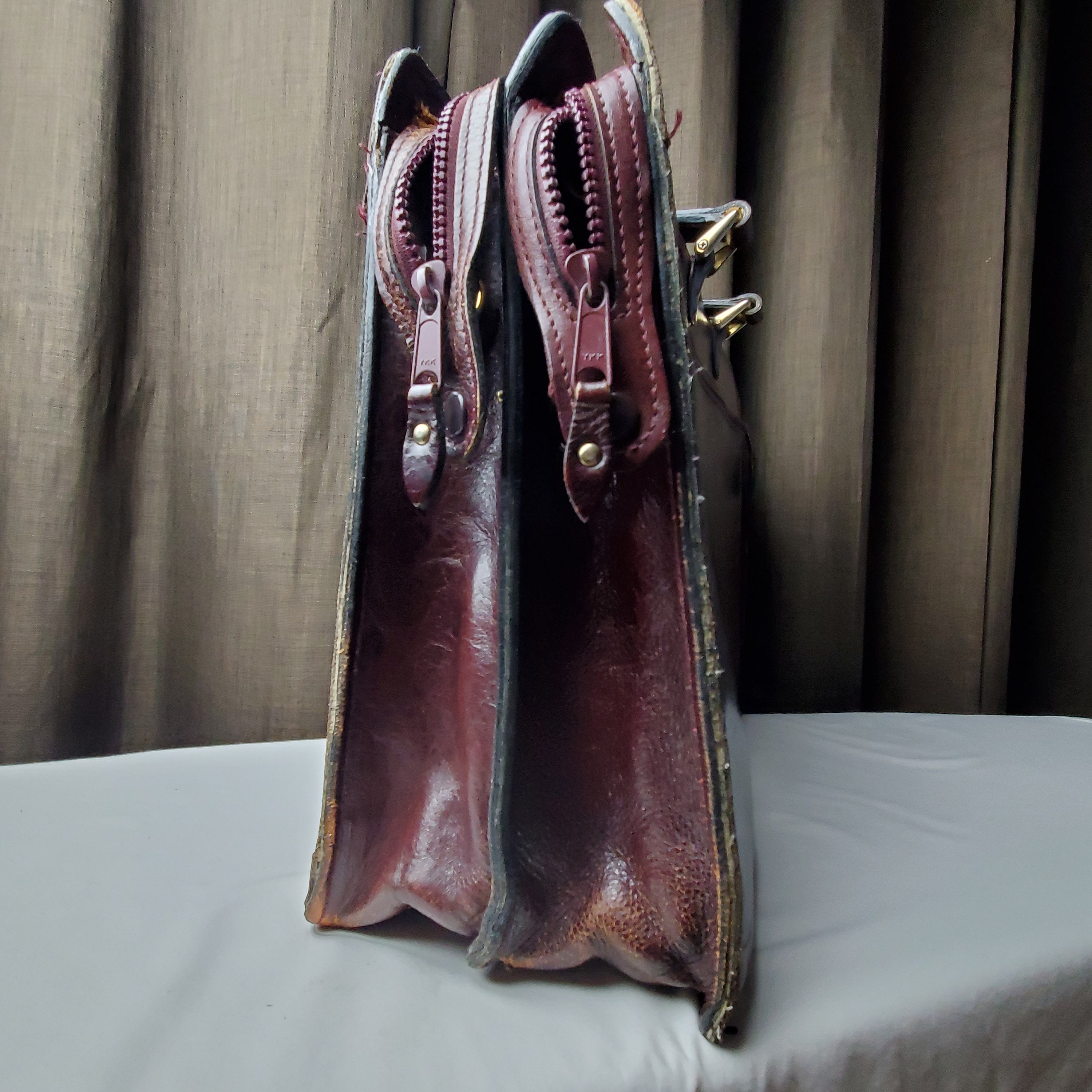 Vintage Renwick Briefcase Made in Canada. Good Condition. Etsy Canada