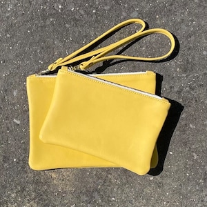 Pochette en cuir jaune : porte-monnaie fait main