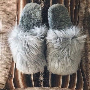 Women slippers alpaca grey, slippers women, alpaca fur slipper girls, slippers slides, soft and warm slippers,  slippers cute