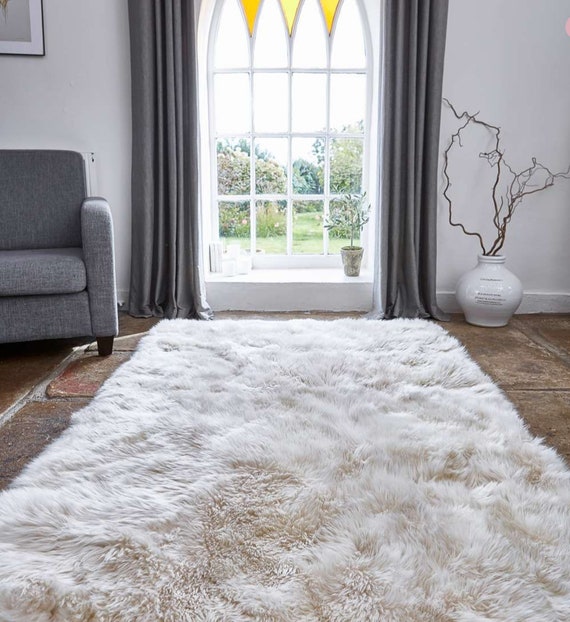 Luxurious Alpaca Fur Rug Champagne