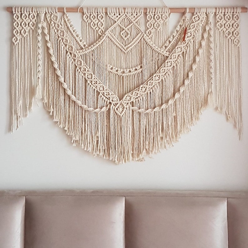 Ceylan großer Makramee-Wandbehang, Oversize-Makramee-Wandkunst, bunte Boho-Wanddekoration, individueller Makramee-Vorhang, Einweihungsgeschenk Bild 1