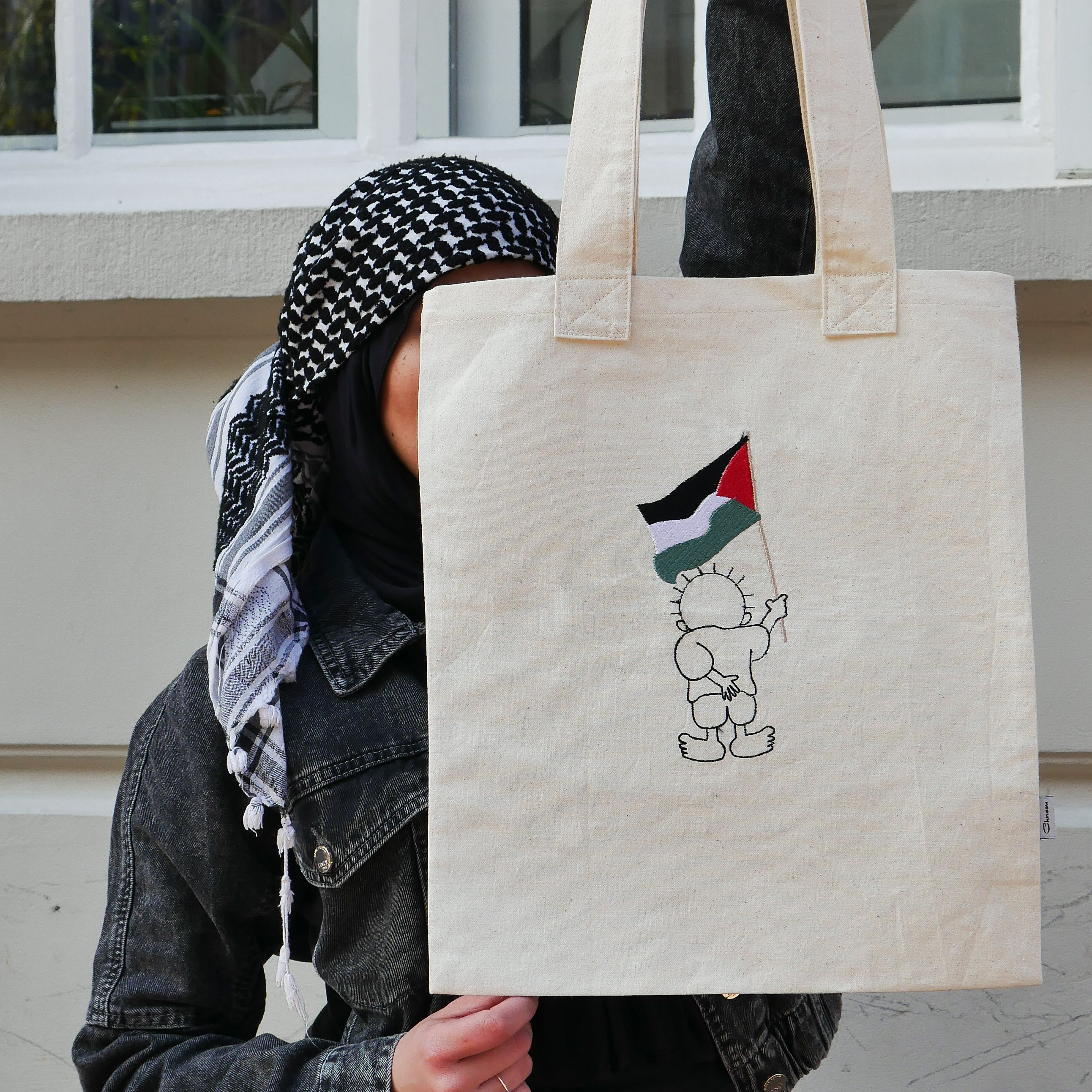 aesthetic tote bag design