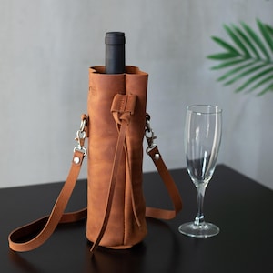 Leather wine tote, Personalized wine bag, Wine bottle carrier, Custom wine bottle bags, Leather wine holder, Monogrammed wine tote
