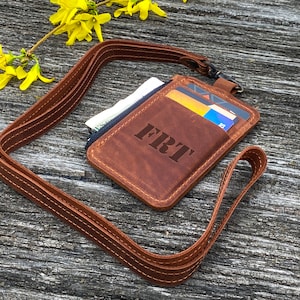 Carteira de couro com porta-crachá, Carteira de couro com cordão, Carteira de couro personalizada para identidade, Porta-crachá com cordão, Porta-cartão de couro com cordão