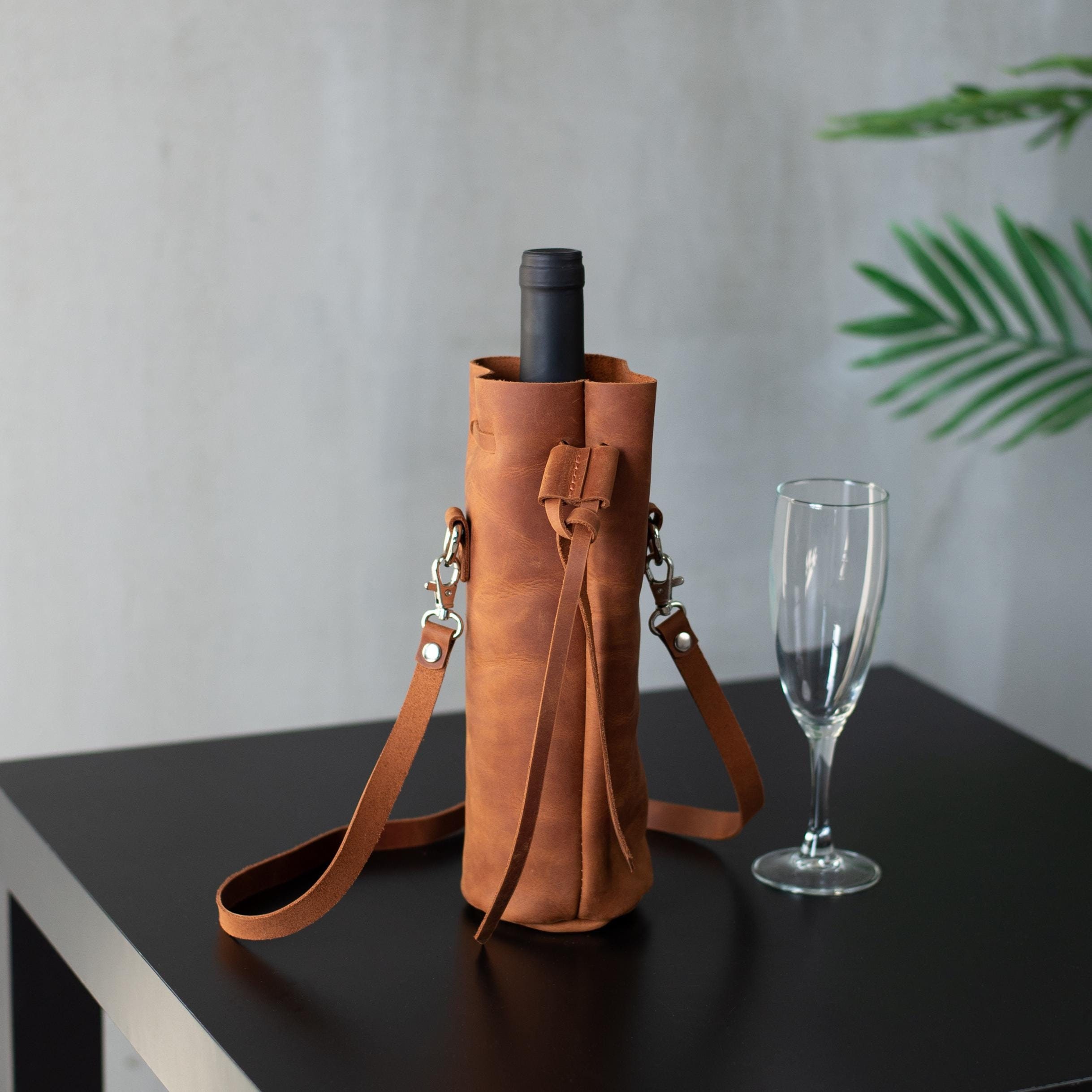 Leather wine tote, Personalized wine bag, Wine bottle carrier, Custom wine bottle bags, Leather wine holder, Monogrammed wine tote