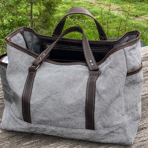 Canvas garden tool bag, Custom gardening bag, Garden tote bag, Personalized garden tote, Tote bag with pockets canvas, Garden tool tote