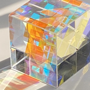 Dichroic Würfel &quot;Crossing&quot;