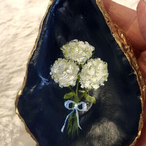 Oyster shell Hydrangeas Painted creamy white flowers Home Decor or Ring dish