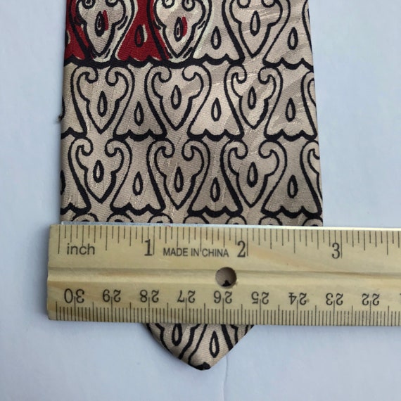 1950s gray and red jacquard print tie - image 9