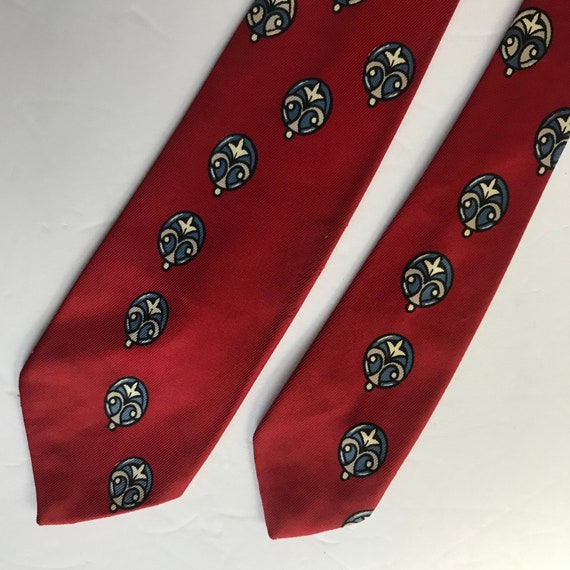 1940s 1950s Fleur de Lis red tie vintage | retro