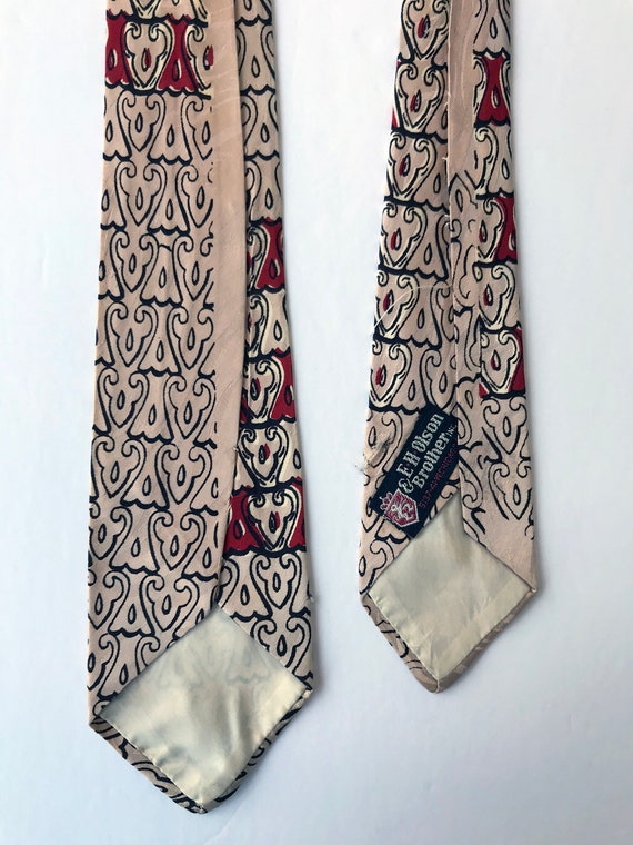 1950s gray and red jacquard print tie - image 7