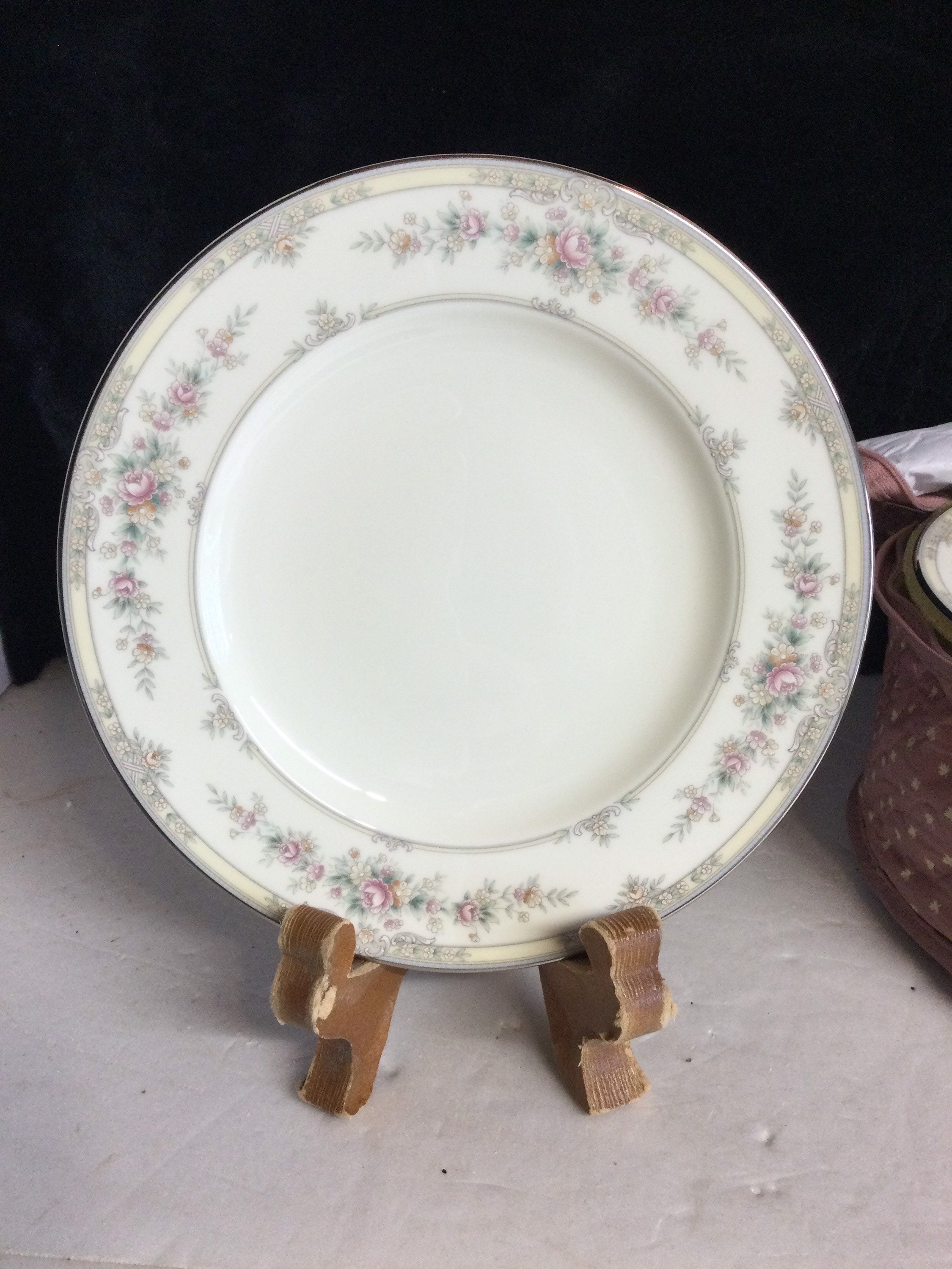 Noritake Bone China Shenandoah 45 piece set 9- 5 piece place setting 9729  for sale online | eBay
