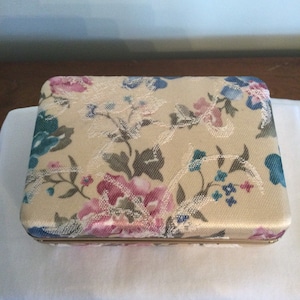 Vintage Embroidered Travel Jewelry Box with Snap in Satchel and Mirror 5.5” x 4”