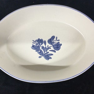 Pfaltzgraff Stoneware Yorktowne Blue 10” x 7” Oval Baker/Server Bowl
