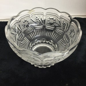 Crystal Frosted Centerpiece / Serving Bowl 8” x 5.25” T