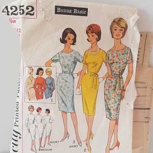 4252 Simplicity Pattern Womens Dress Size 12 - Vintage Paper Sewing Pattern