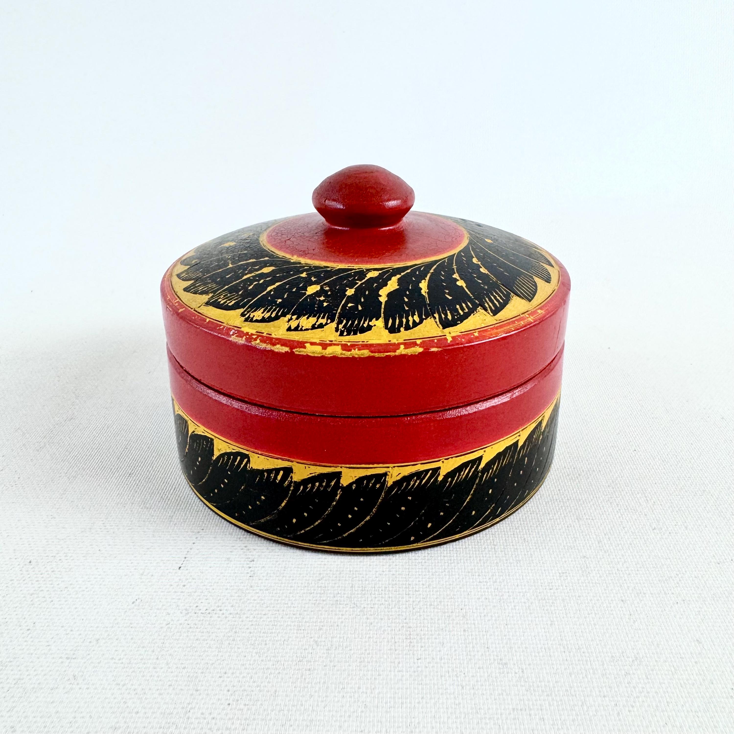 漆器 丸型容器 赤黒葉模様 木箱付き