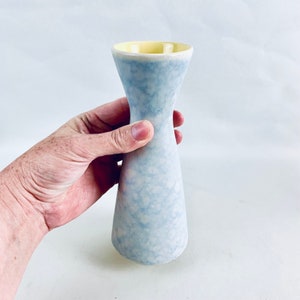 Vintage Scheurich Diabolo Vase West Germany 1960s – Pale Blue Cloud Glaze & Yellow Interior – Mid Century Modern Ceramic 20 cm