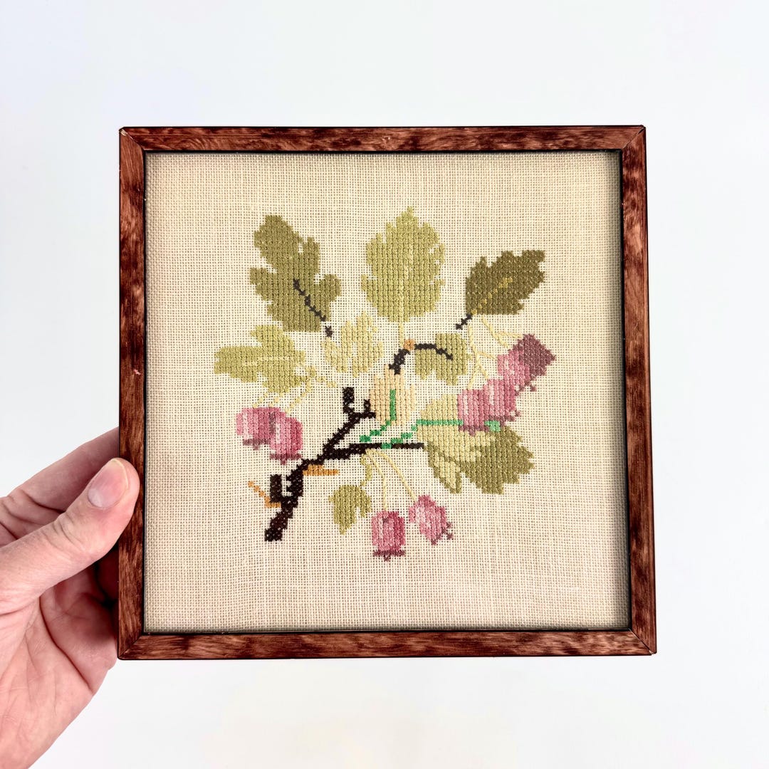 Vintage Needlepoint Wall Art Framed Botanical Embroidery Textile, Mid ...