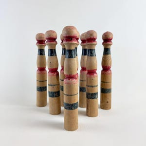 Vintage Franse houten kegelenset – antieke bowlingpinnen, rustiek boerderijdecor, traditioneel Quilles-spel, retro speelgoed, accent zeldzaam huis