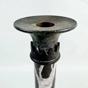 Set di 3 portacandele in bronzo e marmo gotici vintage - Candelieri antichi, decorazioni Dark Academia, accenti per la casa in stile gotico vittoriano immagine 7