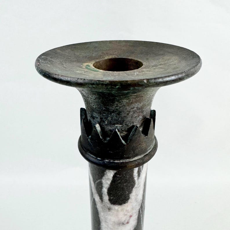 Set di 3 portacandele in bronzo e marmo gotici vintage - Candelieri antichi, decorazioni Dark Academia, accenti per la casa in stile gotico vittoriano immagine 7