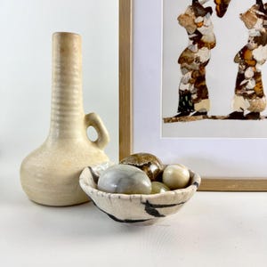 Vintage Marius van Woerden Vase: Dutch Brutalist Ceramic, Light Beige Glaze
