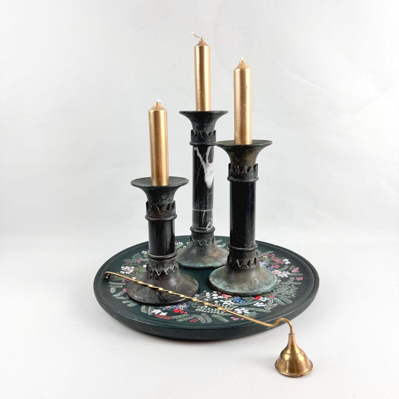 Set di 3 portacandele in bronzo e marmo gotici vintage - Candelieri antichi, decorazioni Dark Academia, accenti per la casa in stile gotico vittoriano immagine 5