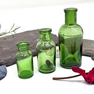 Pretty Antique Bottles, Green Glass Bottles, Vintage Apothecary Bottles, Homeopathic Bottle, Medicine bottle, Potion Bottle, Vintage Bottles